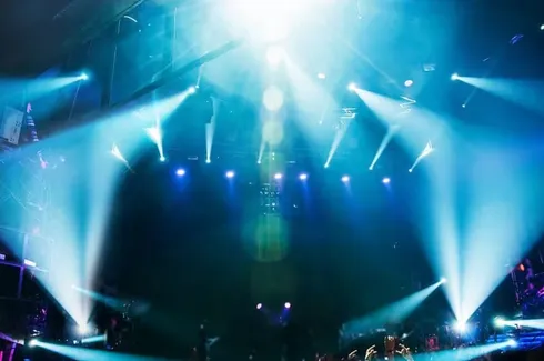 Les acteurs et les difficultés de la télé-réalité