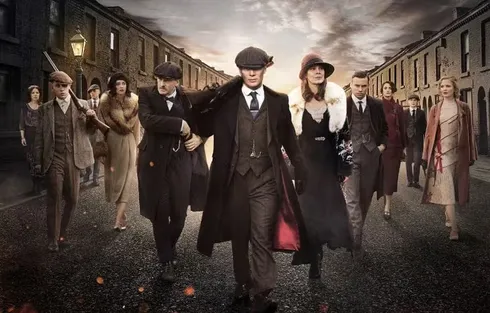 Résumé Série Peaky Blinders Saison 4: Intrigues Explosives et Rebondissements