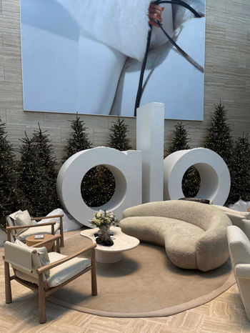 Adut Akech - Photo 6