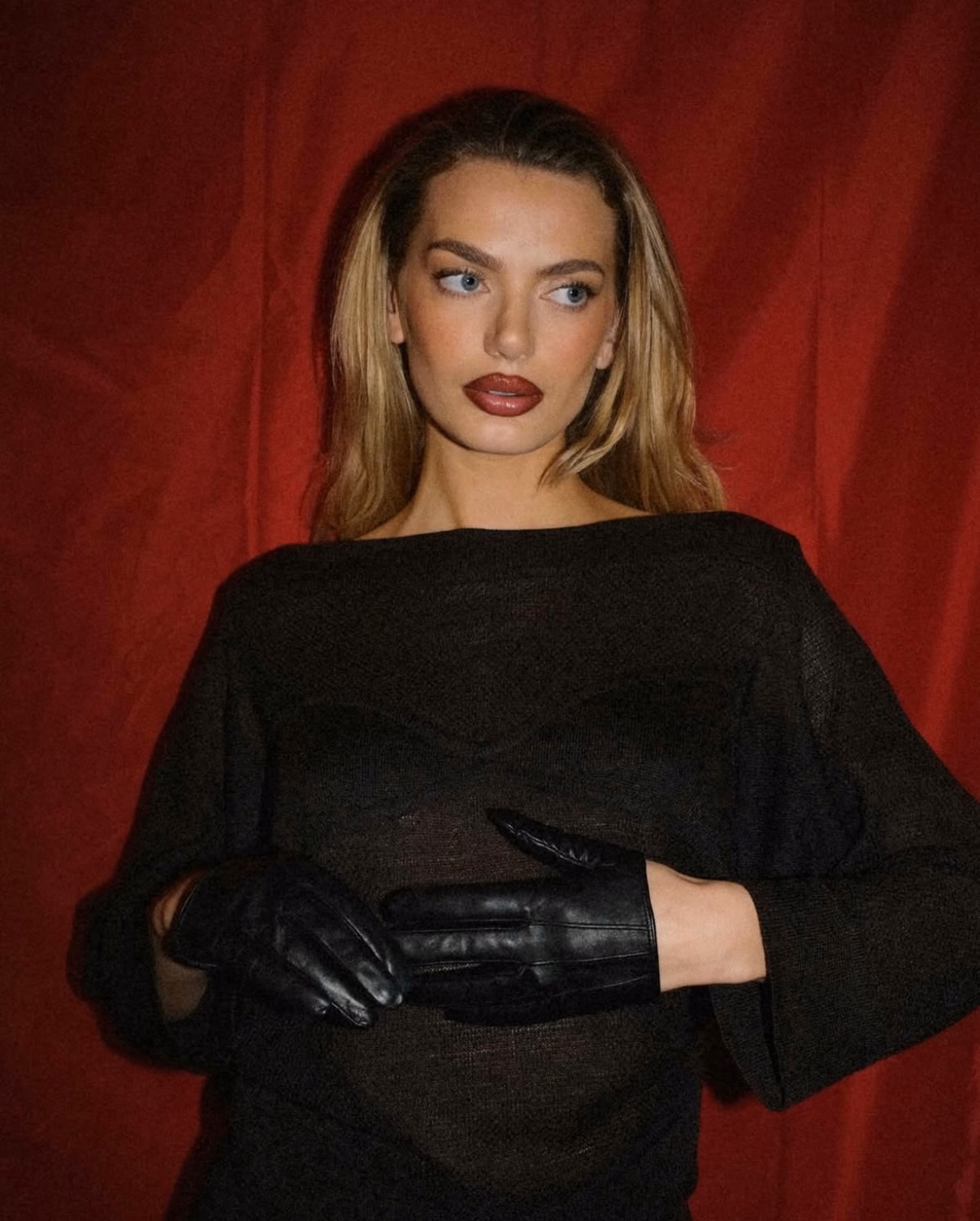 Bregje Heinen shooting editorial mode