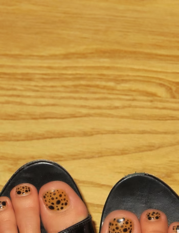 Hailey Bieber - Photo 1