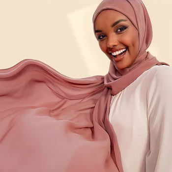 Halima Aden - Photo 2