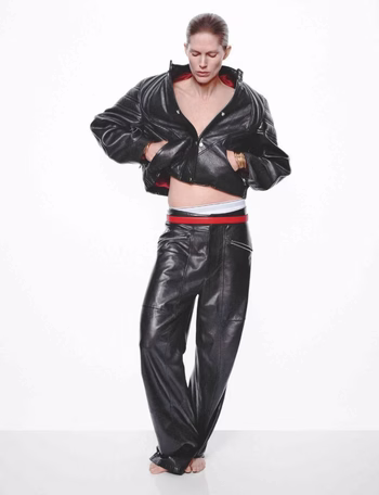 Iselin Steiro - Photo 2