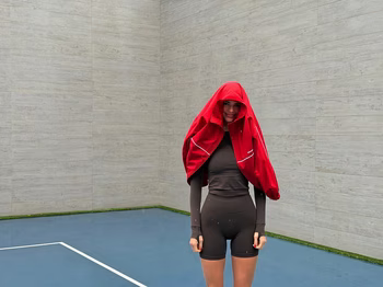 Kendall Jenner - Photo 7