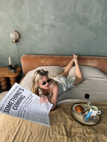 Martha Hunt - Photo 11