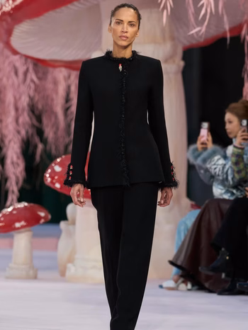 Noémie Lenoir - Photo 1