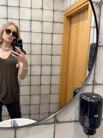 Snejana Onopka - Photo 21