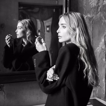 Snejana Onopka - Photo 23