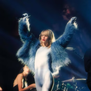 Suki Waterhouse - Photo 2